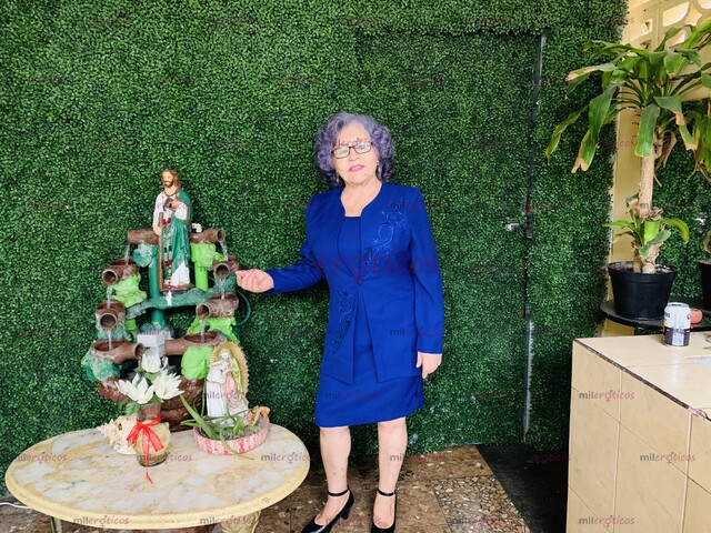 FOTOS DE SEÑORA MONROE: CON MI MASAJE VIVE Y SIENTE LA EXPERIENCIA DEL BIENESTAR