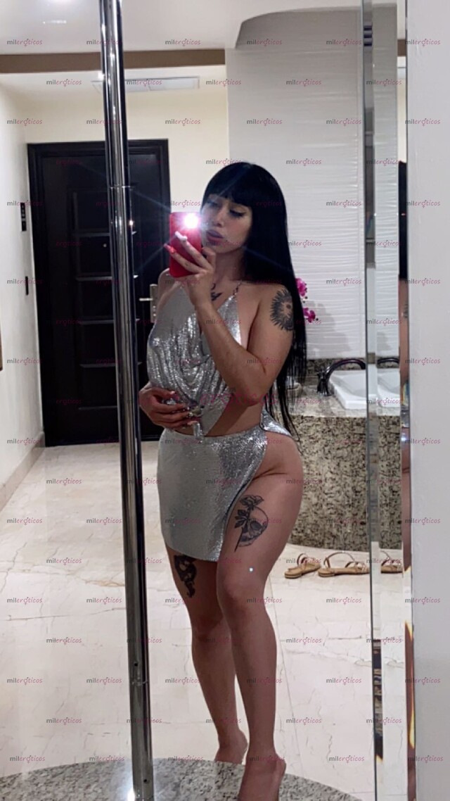 FOTOS DE HERMOSA Y GUAPA DE 22 AÑOS CON LUGAR INCLUIDO