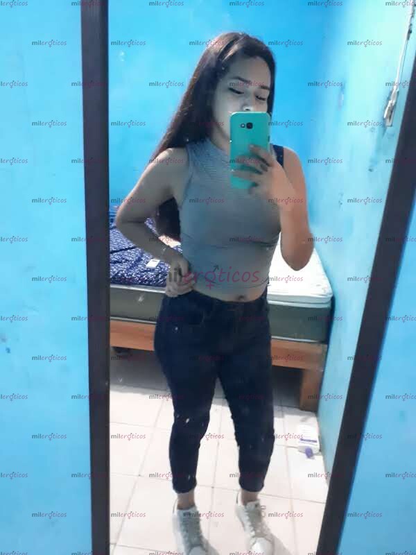 FOTOS DE PETITTE 20 AÑOS TALLA PEQUEÑA ORAL AL NATURAL