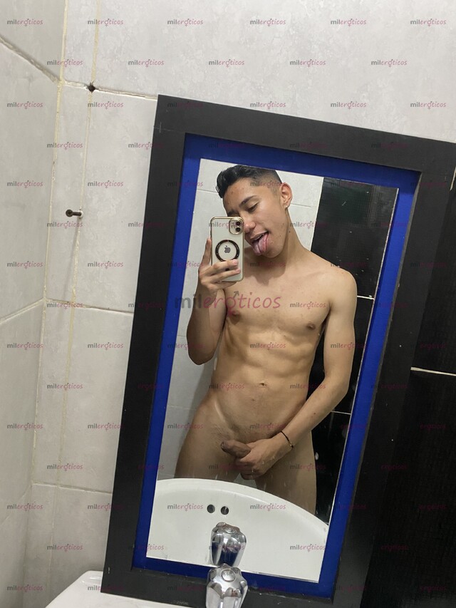 FOTOS DE CHICO MORBOSO, PERVERTIDO, ATRACTIVO CON GANAS DE PASAR UN BUEN RATO