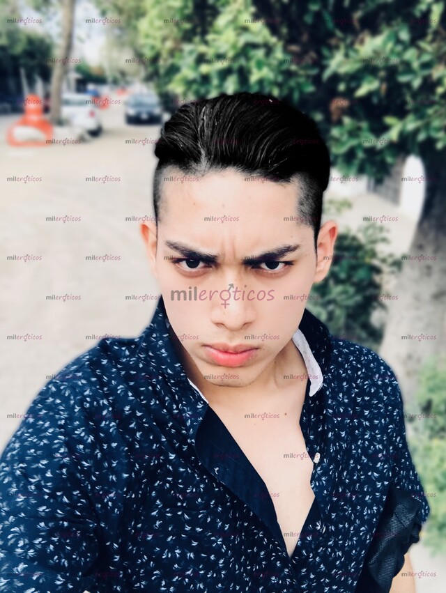 FOTOS DE JOVEN,RUBIO. DELGADO Y DISCRETO CON BUEN CUERPO