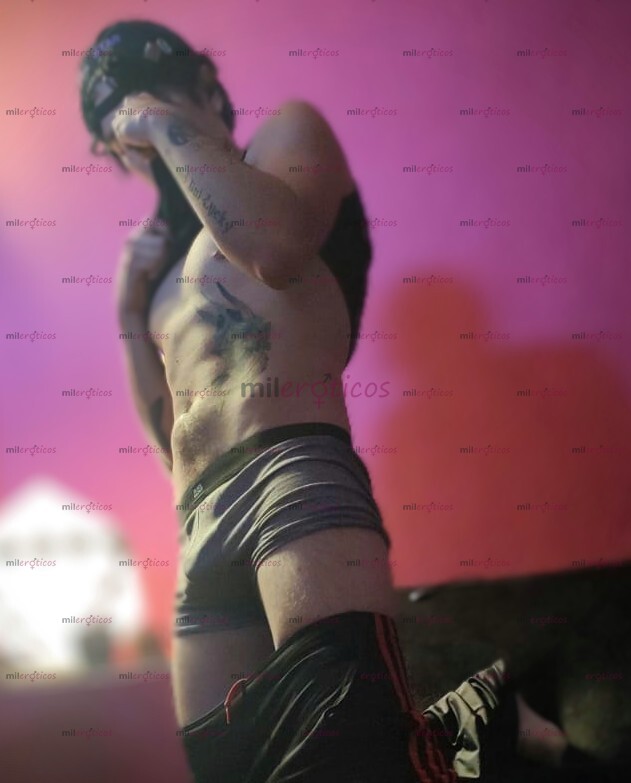 FOTOS DE JÓVEN ESTUDIANTE TE CONSIENTE CON ERÓTICO MASAJE