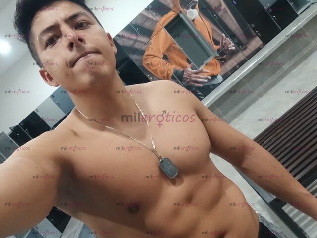 FOTOS DE ENTRENADOR FÍSICO MASAJISTA TODO MUY PROFESIONAL EXCELENTE COMPAÑÍA