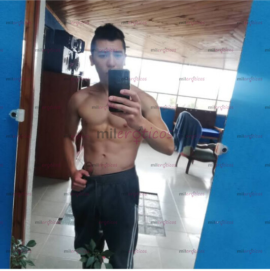 FOTOS DE HOLA SOY UN JOVEN DIVERTIDO QUE LE GUSTA DIVERTIRSE CON AMIGOS NUEVOS