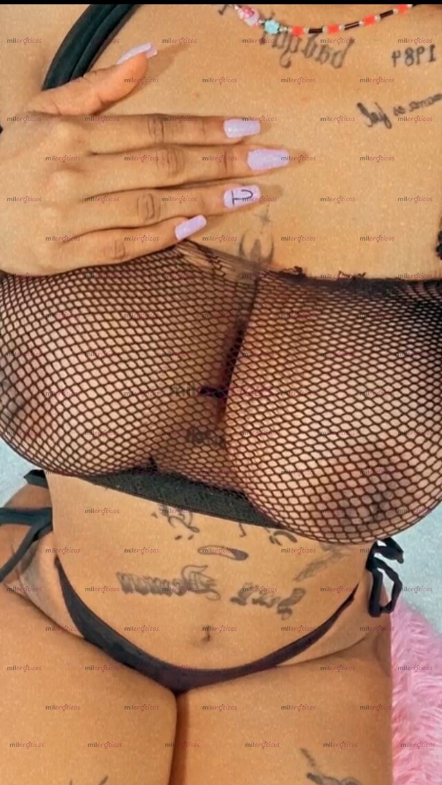 FOTOS DE MORENA RECIÉN LLEGADA A MÉRIDA, TETONA Y CULONA NAUTRAL