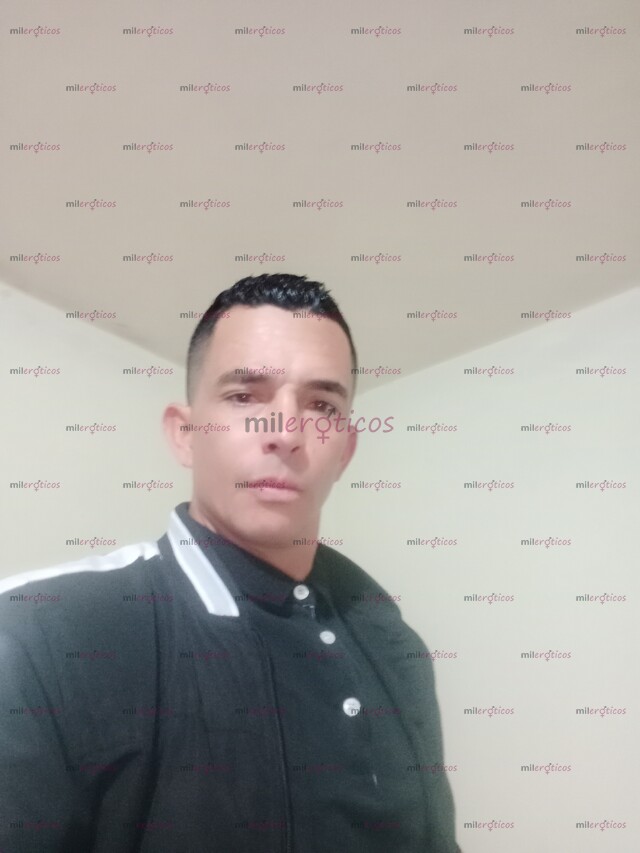 FOTOS DE HOLA MI NOMBRE ES ANGEL HOMBRE MADURO DISPUESTO A COMPLACERTE