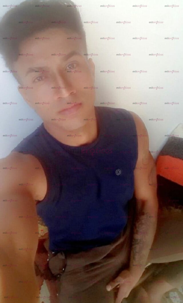FOTOS DE SOY UN JOVEN DE 25 AÑOS DOTADO FOGOSO DISPUESTO A CUMPLIR TUS FANTASIAS