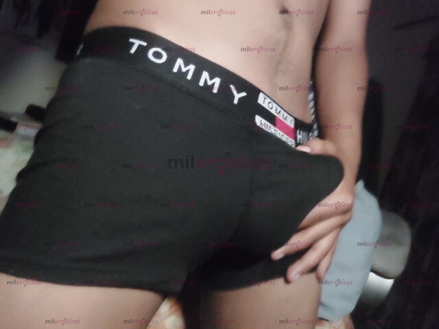 FOTOS DE JOVEN VIGOROSO EN BUSCA DE APOYO ECONÓMICO