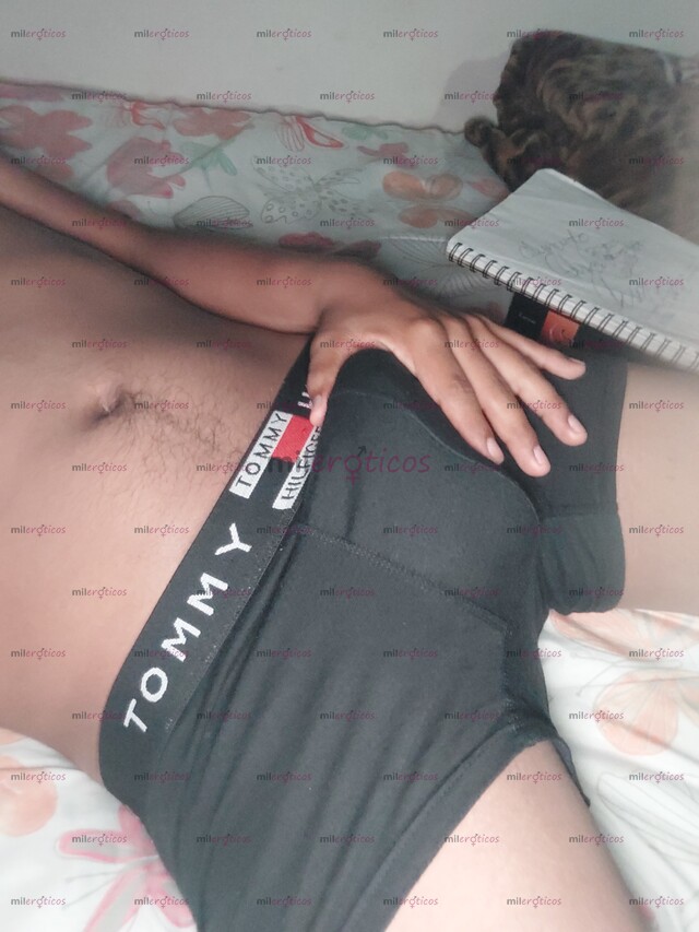 FOTOS DE JOVEN VIGOROSO EN BUSCA DE APOYO ECONÓMICO