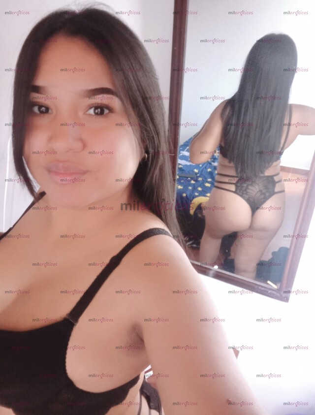 FOTOS DE SUPER ARDIENTE Y CACHONDA CON UNAS GANAS DE COSHAR INSASIABLES