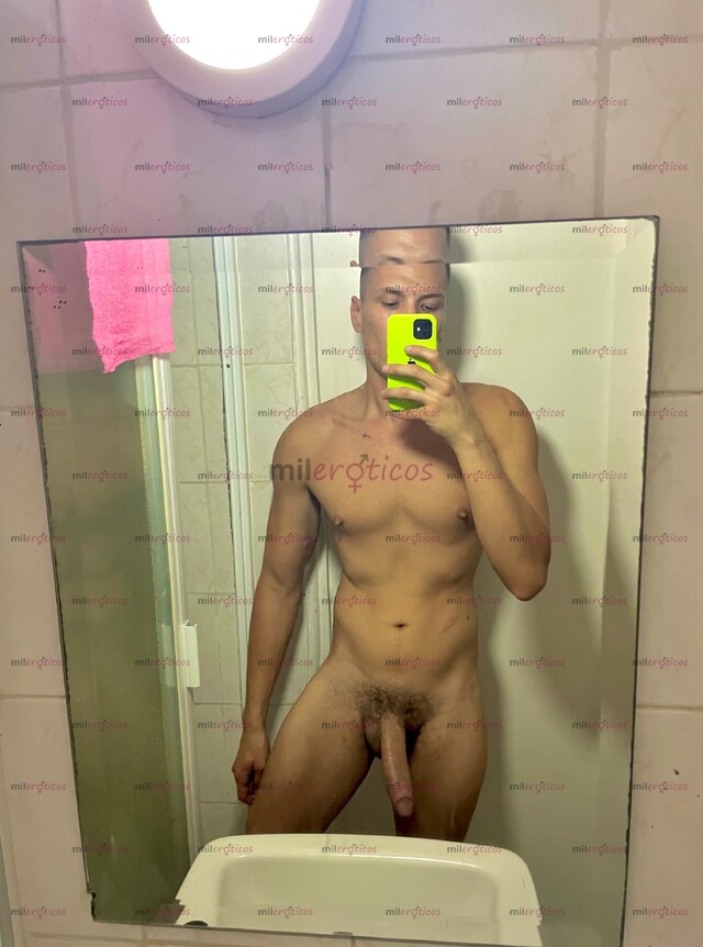 FOTOS DE 473 164 9165 VATO CALIENTE, DOMINANTE & VERGON CARGADO DE LECHE!