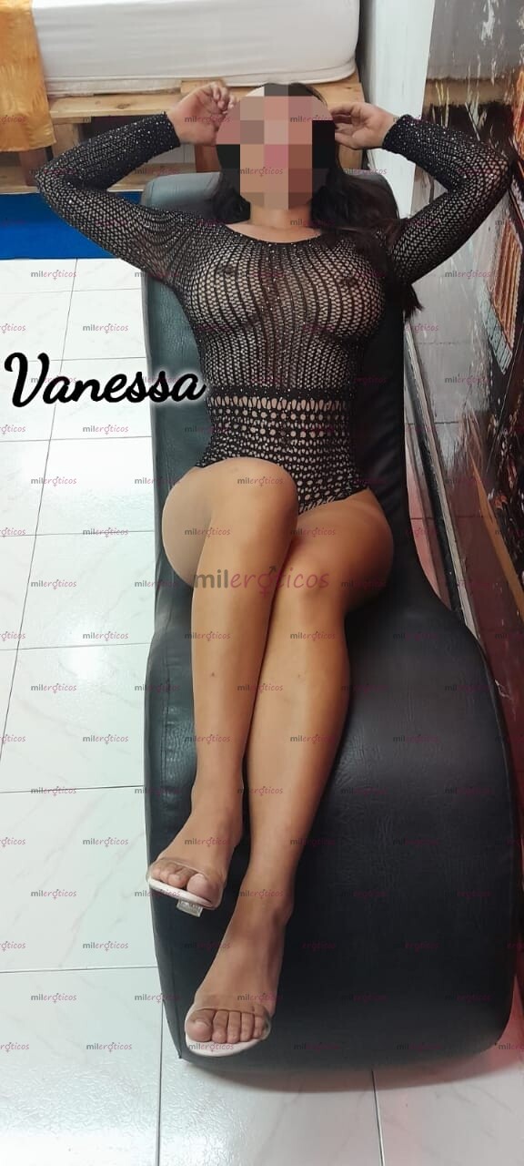 FOTOS DE VEN Y DERRAMA TU LECHE EN MIS GRANDES Y RICAS TETAS.