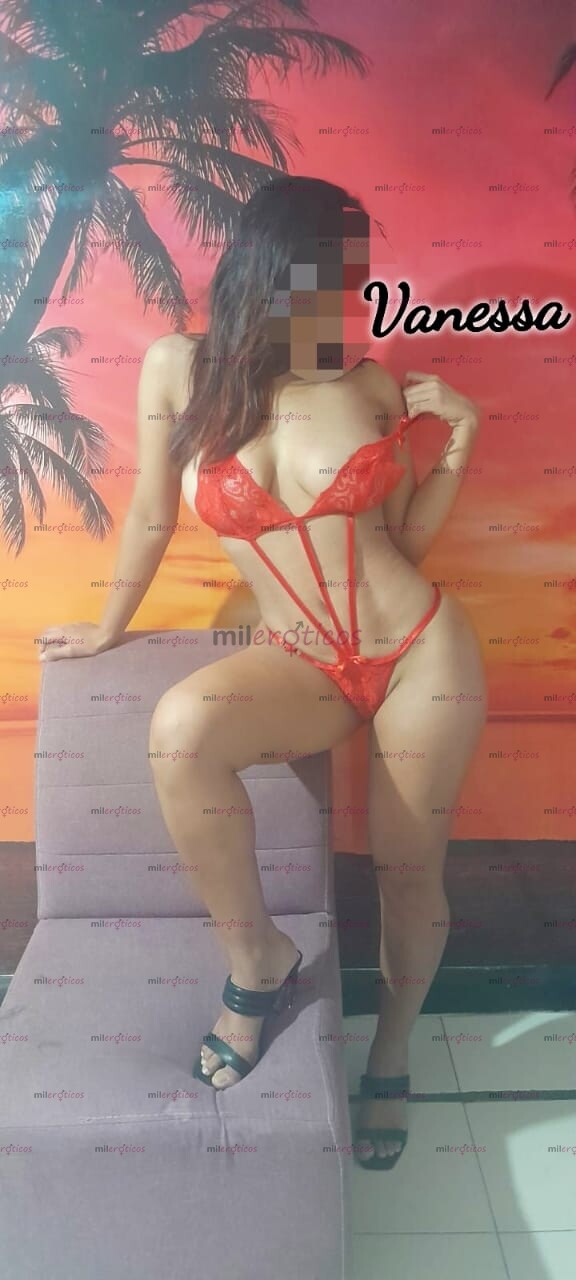 FOTOS DE VEN Y DERRAMA TU LECHE EN MIS GRANDES Y RICAS TETAS.