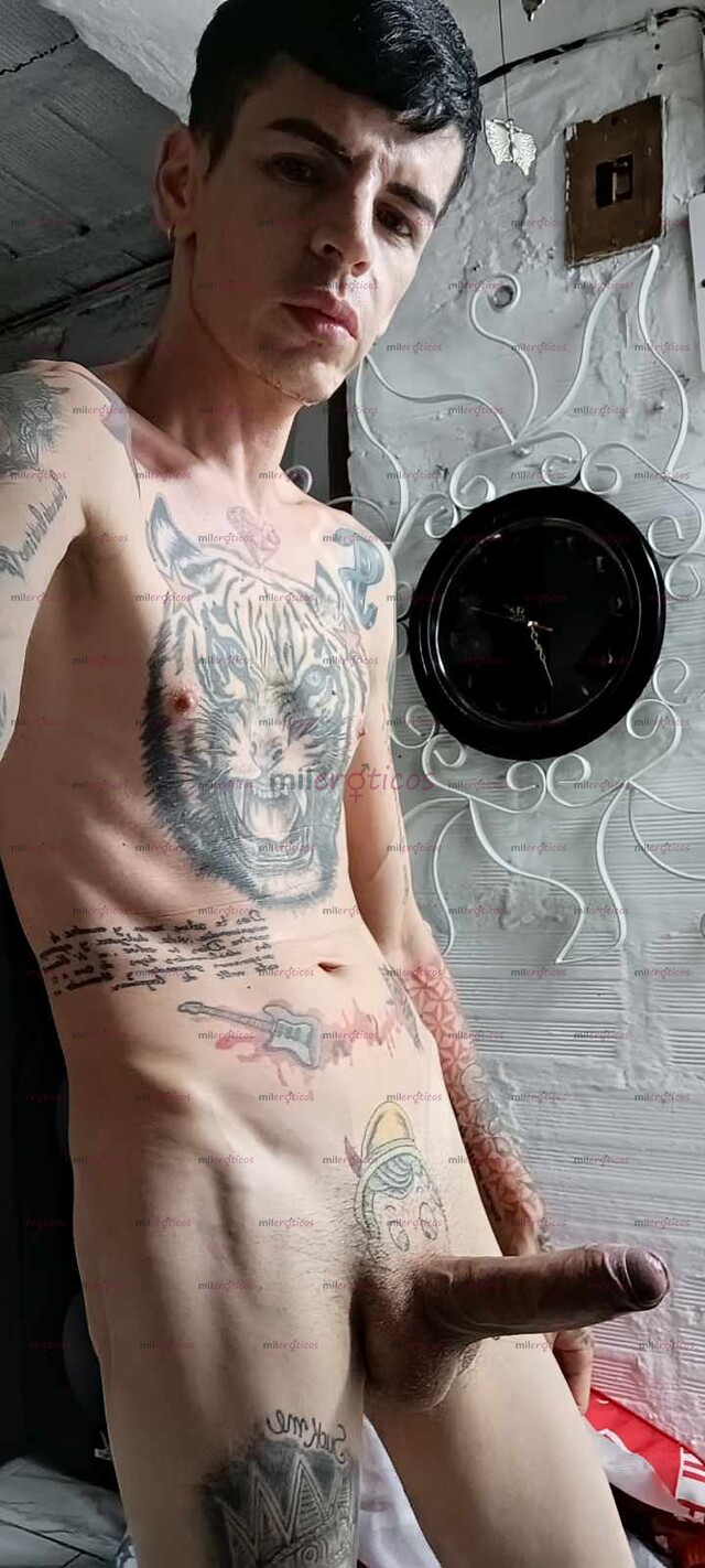 FOTOS DE ACTIVO BLANCO TATUADO FLAKITO SERIO MORBOSO FOTOS NATURALES NADA DE FILTROS