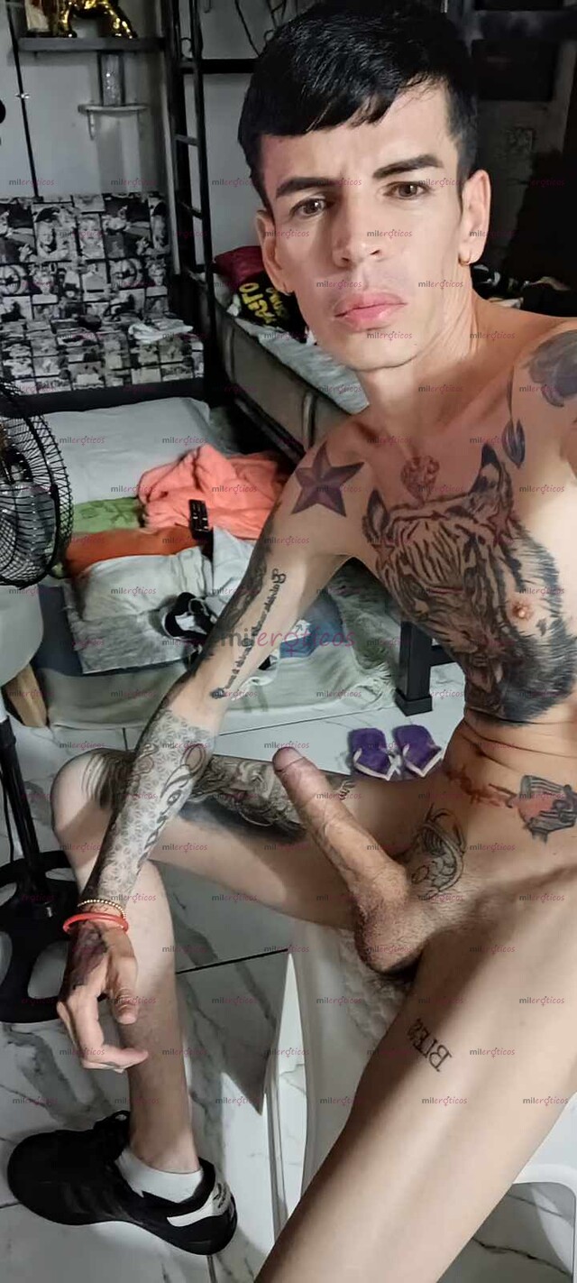 FOTOS DE ACTIVO BLANCO TATUADO FLAKITO SERIO MORBOSO FOTOS NATURALES NADA DE FILTROS