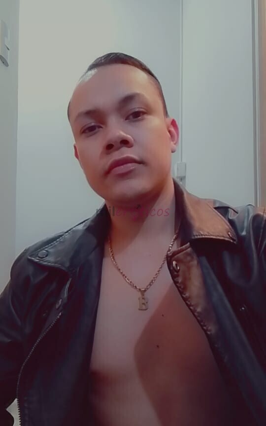 Soy un men dispuesto a complacerte y llevarte al limite pasarla super rico te ofrezcotrato de parejabesos carisias amp lluvia dorada amp lluvia blanca...