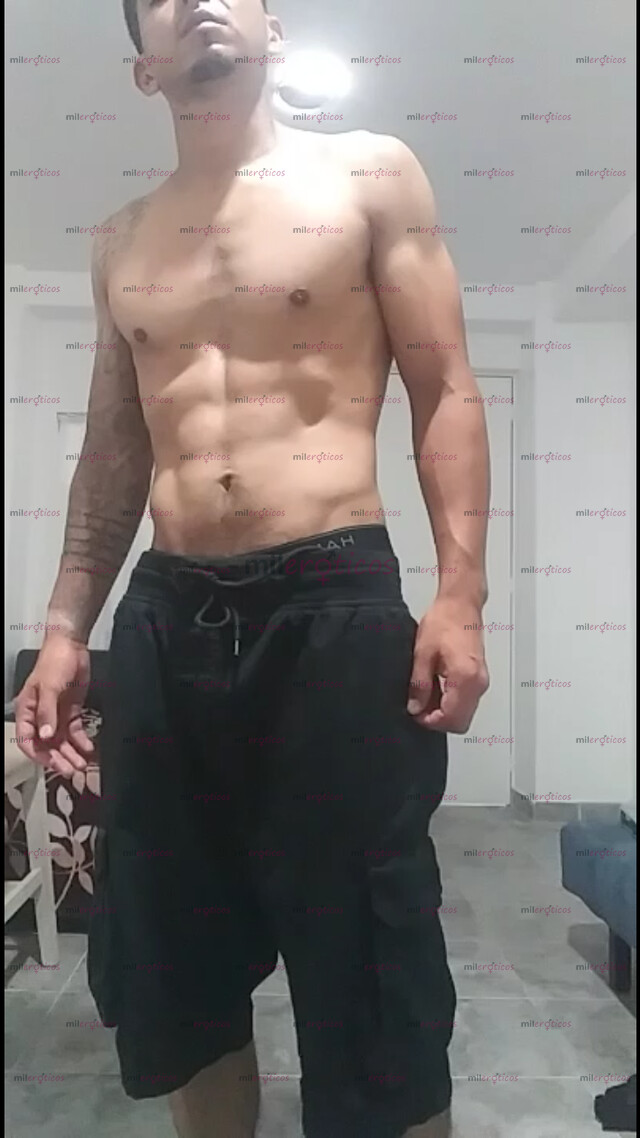 FOTOS DE VERGA DURA LECHERA DE 21CMS CON CANICA PARA DARTE MAS PLACER