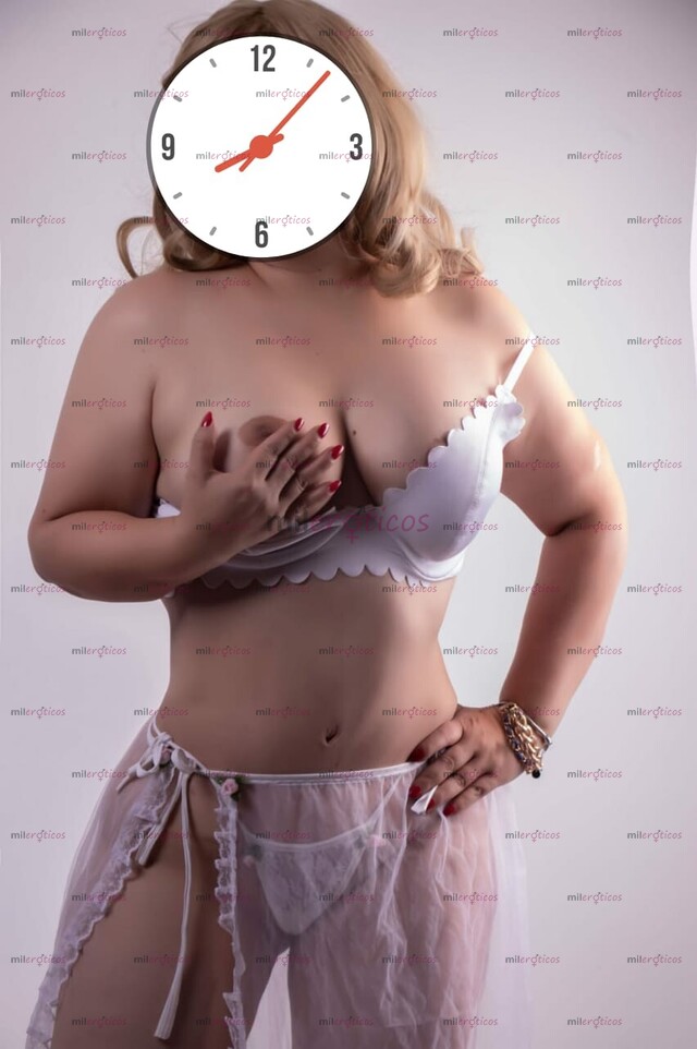 FOTOS DE RUBIA INTERESANTE DÓNDE TE CONSENTIRÉ COMO TU AMANTE DESEOSA Y JUGOSA DE SEXO