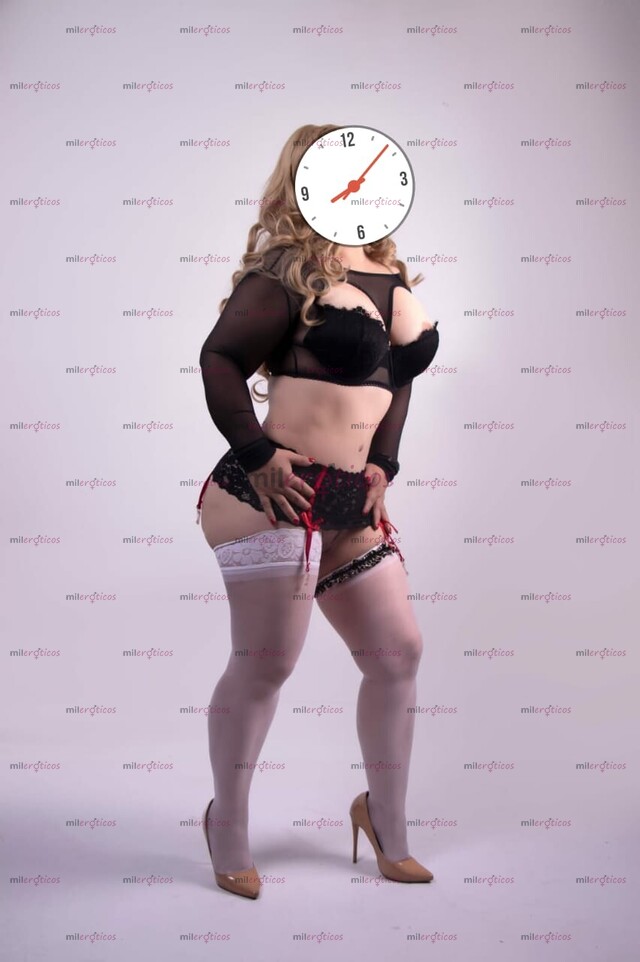 FOTOS DE RUBIA INTERESANTE DÓNDE TE CONSENTIRÉ COMO TU AMANTE DESEOSA Y JUGOSA DE SEXO