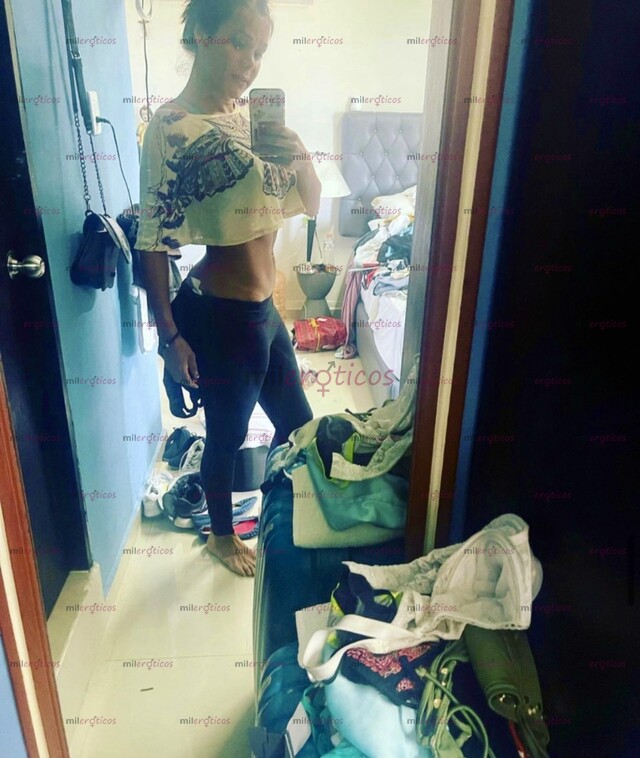 FOTOS DE HOLA, SOY AMELIA UNA ESPECTACULAR SHEMALE, TAL Y COMO VES EN MIS FOTOS REALES. H