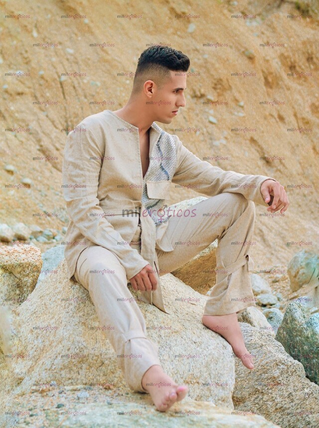 FOTOS DE COLOMBIANO, 23CM DE1.86. 24 AÑOS ACTIVO.