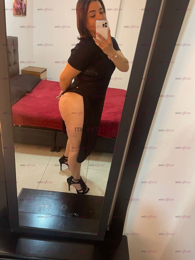 FOTOS DE RICA TROSUDITA Y APRETADITA CON GANAS DE Q LE DEN DURO POR LA COLA