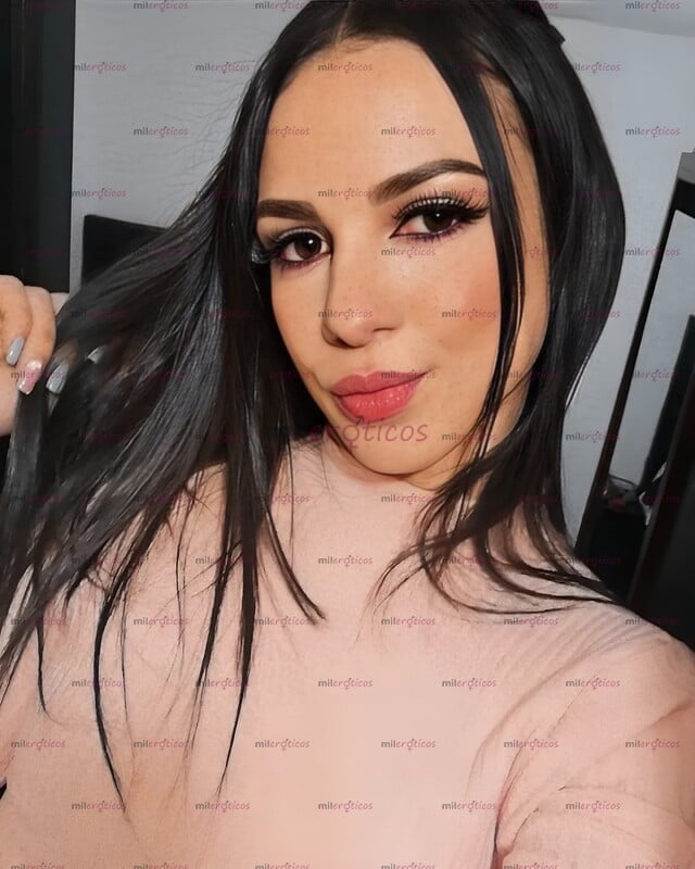 FOTOS DE LO SE , SOY LINDA. Y CON ESTA MISMA CARA , VERAS TU VERGA EN MI BOCA.