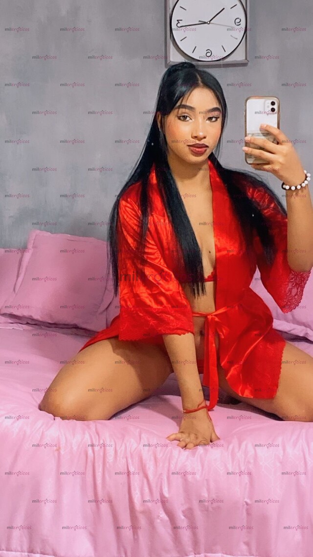 FOTOS DE MORENA PAISA ,SEXY , PIEL SUAVE, UN CUERPO HERMOSO