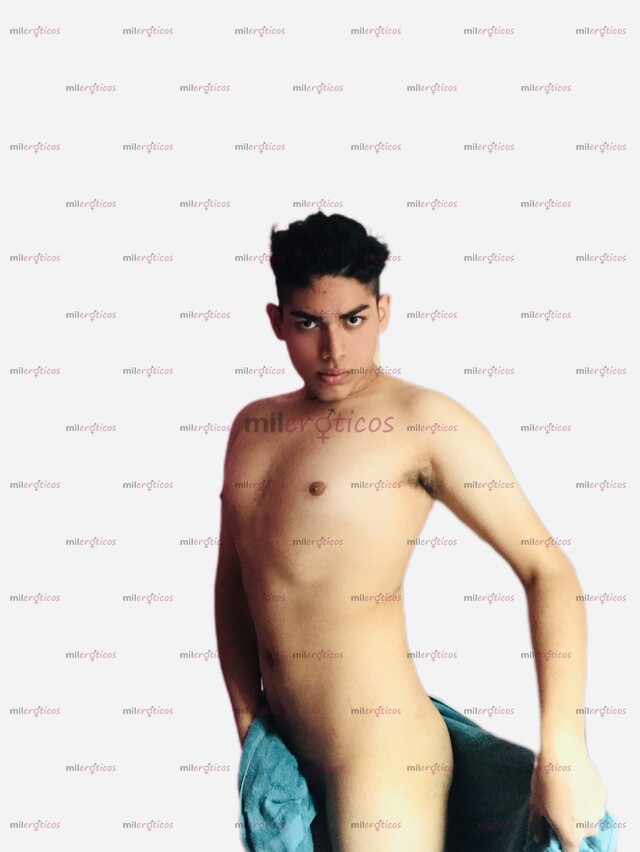 FOTOS DE JOVEN,RUBIO. DELGADO Y DISCRETO CON BUEN CUERPO