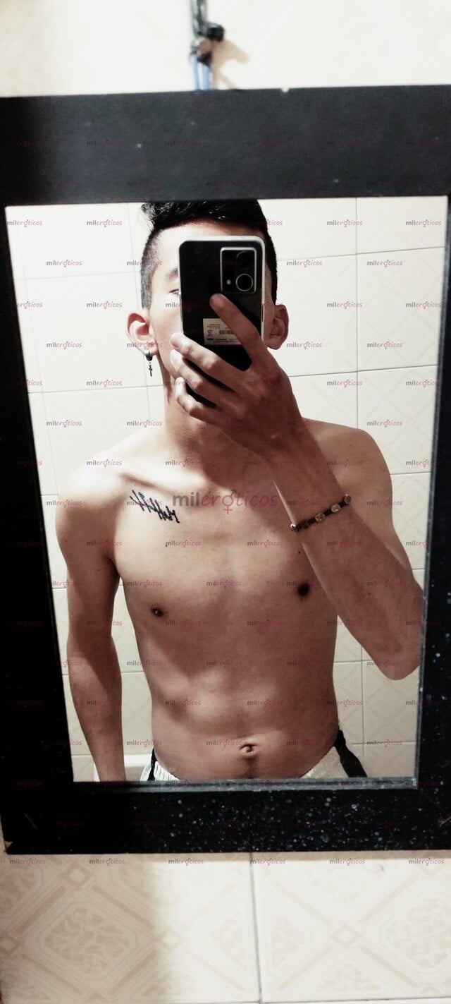 FOTOS DE JAIDER CHICO DISPUESTO A SATISFACER TUS MÁS ÍNTIMOS DESEOS