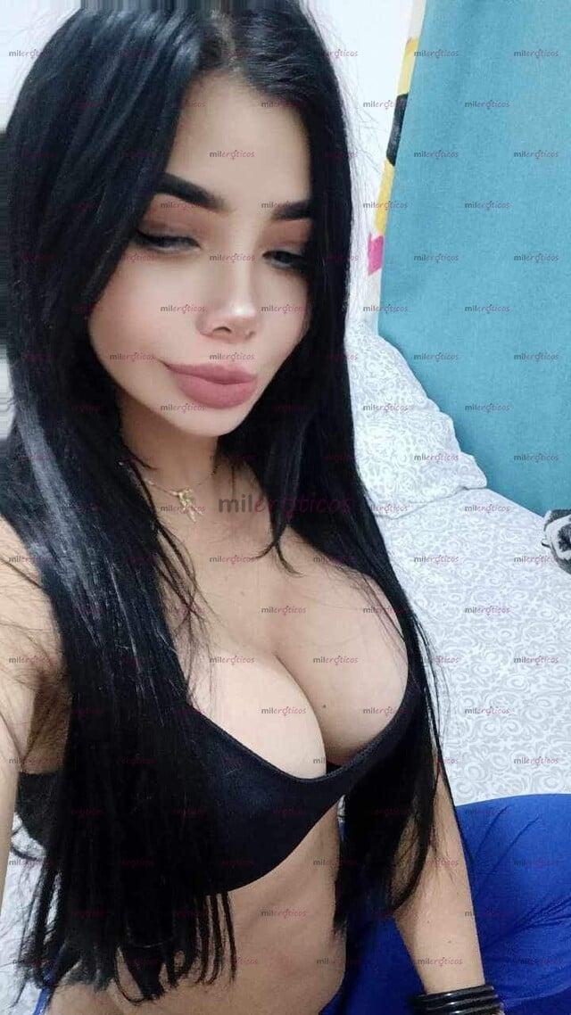FOTOS DE SOY ANDREA UNA CICA ESCORT INDEPENDIENTE DISPONIBLE PARA TI ATIEND EN MI HABITAC