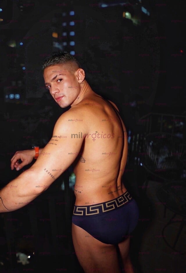 FOTOS DE MACHO CALIENTE DISPUESTO A CUMPLIR TUS FANTASIAS