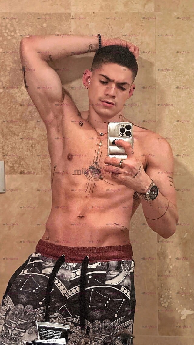FOTOS DE MACHO CALIENTE DISPUESTO A CUMPLIR TUS FANTASIAS