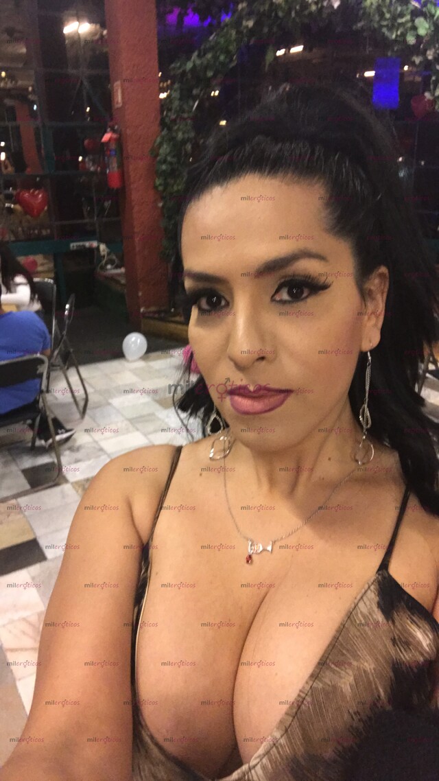 FOTOS DE CHICA TRANSGÉNERO. LINDA VAGINA TETAS GRANDES Y MUY COMPLACIENTE