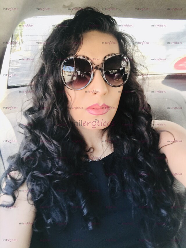 FOTOS DE CHICA TRANSGÉNERO. LINDA VAGINA TETAS GRANDES Y MUY COMPLACIENTE