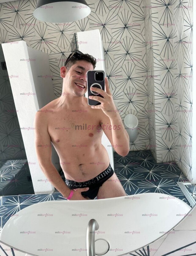 FOTOS DE COLOMBIANO VERGÓN DISPUESTO A COMPLACERTE