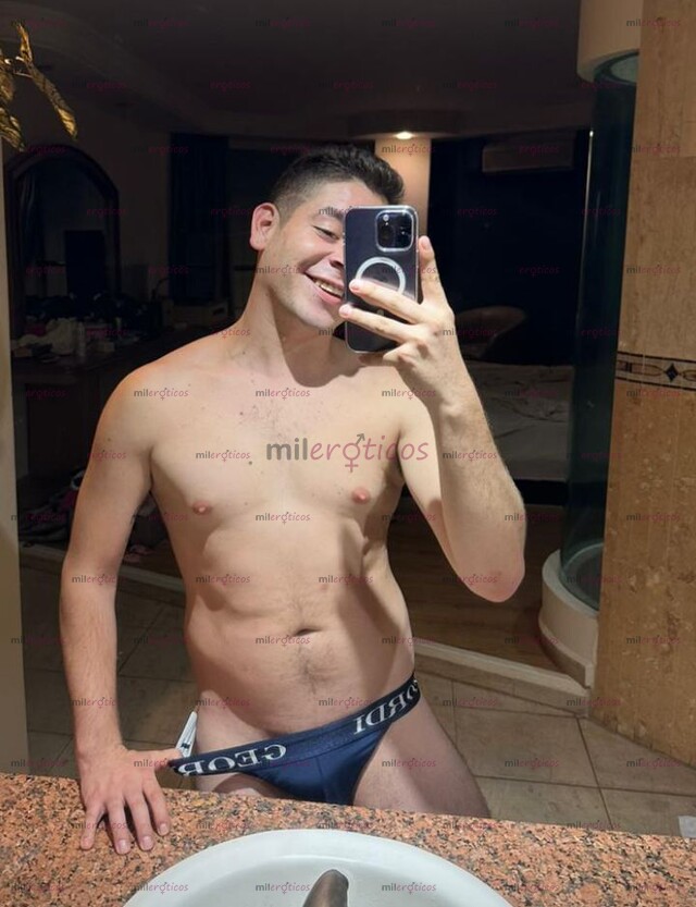 FOTOS DE COLOMBIANO VERGÓN DISPUESTO A COMPLACERTE