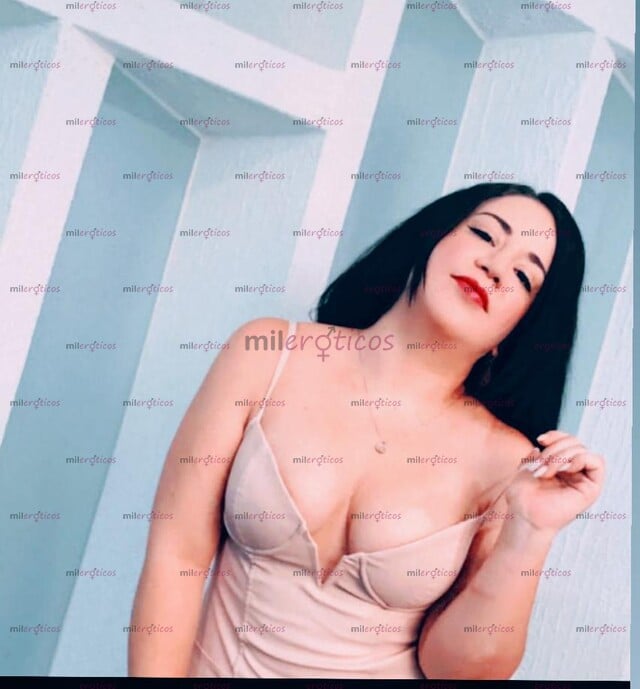 FOTOS DE DANIA, APRETADITA MASAJE ERÓTICO, VEN COGEMOS RICO Y DURO