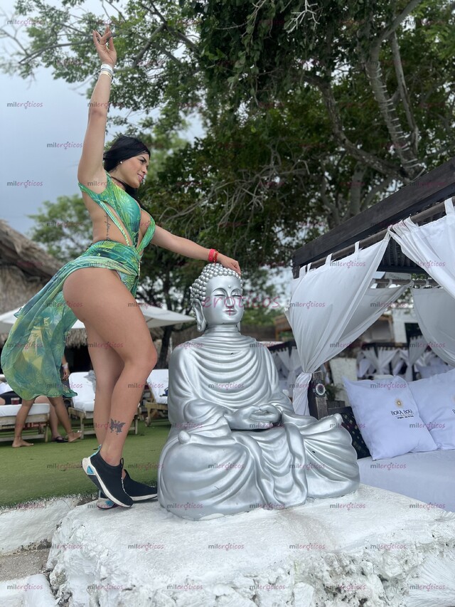 FOTOS DE UFFFF QUÉ CUERPAZO Y CULOTE! PELINEGRA DE ALTO IMPACTO 3124340202