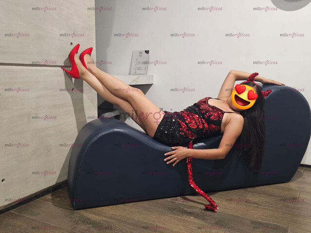 FOTOS DE CHICA UNIVERSITARIA DISPONIBLE PARA TI, CACHONDA Y SEXY