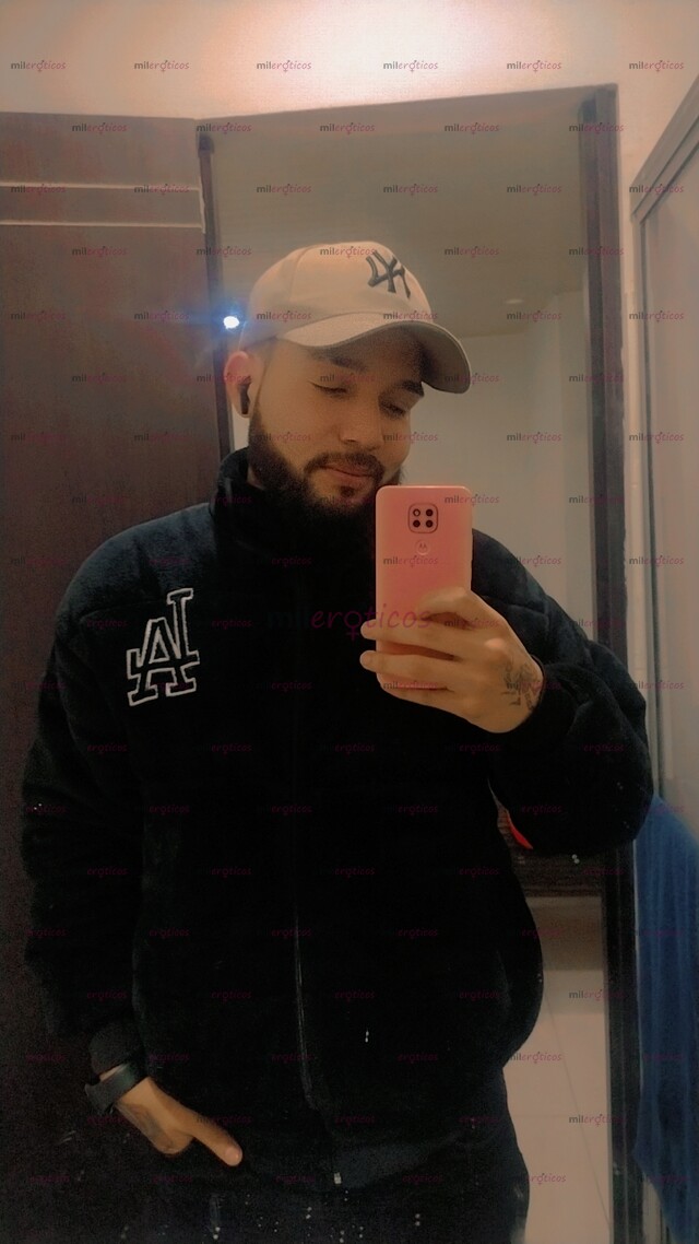 FOTOS DE HOLA SOY CARLOS TENGO 24 AÑOS RECIÉN CUMPLIDOS Y CUENTO CON 21CM 322 967 2299