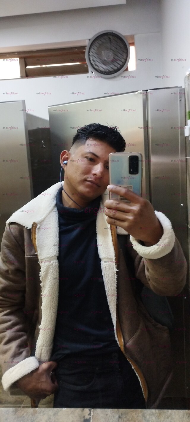 FOTOS DE ME PRESENTO SOY DANILO PARA LOS QUE QUIERAN CONTACTAR MI SERVICIOS 3132277036