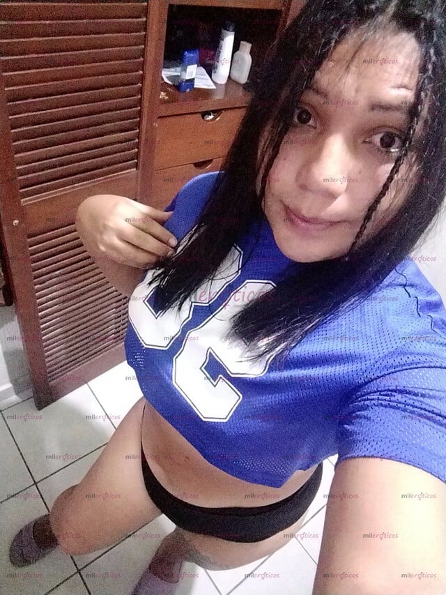 FOTOS DE CRISS PUTA CON SUCULENTO CULO PARA RECIBIR VERGA CON LUGAR ACONDICIONADO