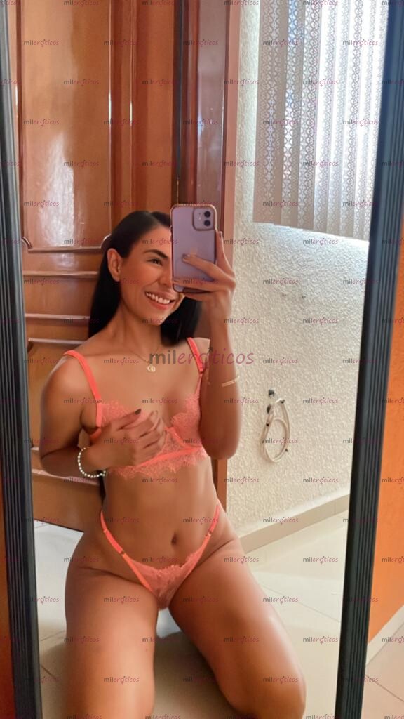 FOTOS DE VANEZZA LA PRINCESA DE OJITOS COQUETOS Y CUERPO DE BARBIE SUPER LINDA