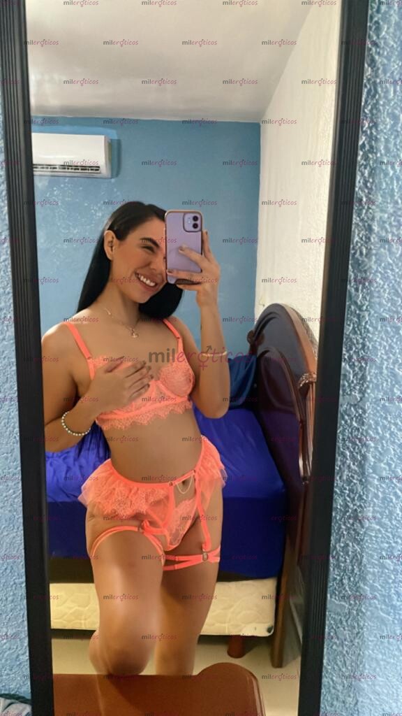 FOTOS DE VANEZZA LA PRINCESA DE OJITOS COQUETOS Y CUERPO DE BARBIE SUPER LINDA