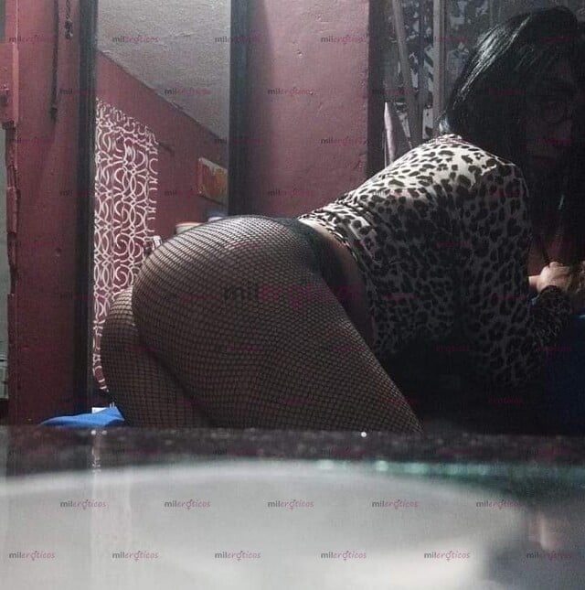 FOTOS DE FUMEMOS,BEBAMOS Y COJAMOS HOLA SOY CRISTAL UNA NENA SUPER FIESTERA Y CALIENTE