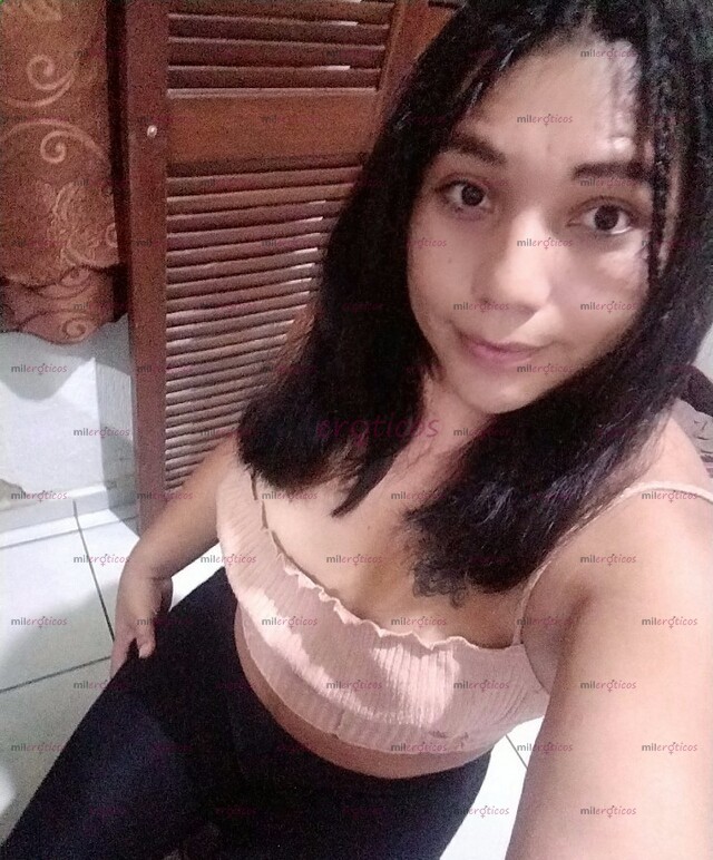 FOTOS DE RICA PUTITA CON RIQUÍSIMO CULO PARA MONTAR TU VERGA Y SACAR TU LECHE