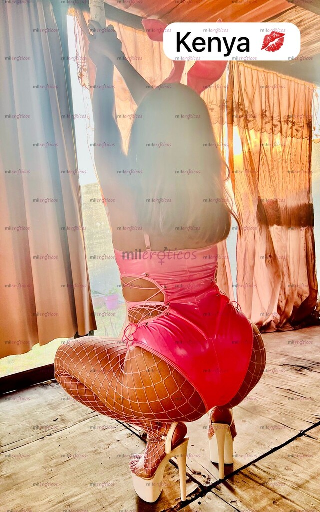 FOTOS DE KENYA , CULONA CON LUGAR , DE VUELTA EN LEON RICAS NALGAS