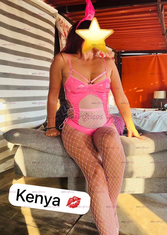 FOTOS DE KENYA , CULONA CON LUGAR , DE VUELTA EN LEON RICAS NALGAS