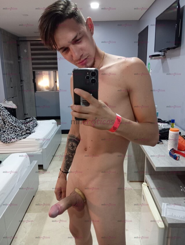 FOTOS DE HOLA CHICO NUEVO EN LA CIUDAD. ACTIVO CON BUENA VERGA